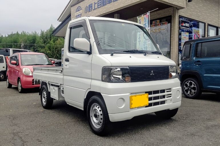 CENTER_0001_BURST20201022065424216_COVER~3